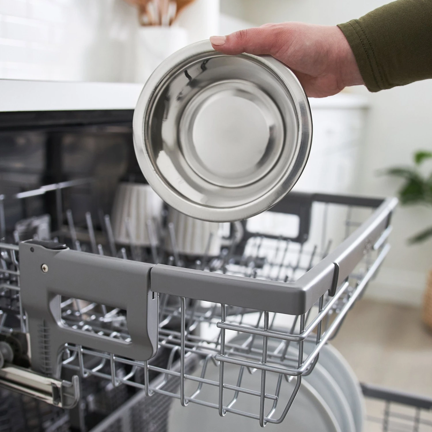 Frisco Wood Elevated Non-Skid Stainless Steel Double Diner Dog & Cat Bowl 7 Frisco Wood Elevated Non-Skid Stainless Steel Double Diner Dog & Cat Bowl - Image 5