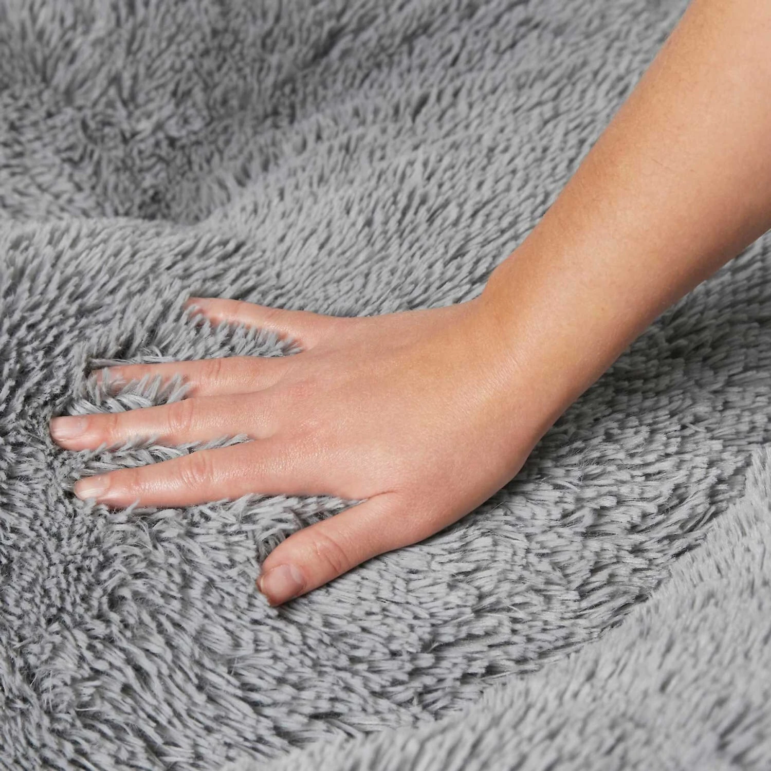 Frisco Eyelash Cat & Dog Bolster Bed & Frisco Eyelash Cat & Dog Bolster Bed 10 Frisco Eyelash Cat & Dog Bolster Bed & Frisco Eyelash Cat & Dog Bolster Bed - Image 8