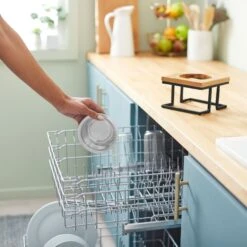 Frisco Premium Wood Elevated Single Dog & Cat Bowl 15 Frisco Premium Wood Elevated Single Dog & Cat Bowl -Frisco 331493 PT6. AC SS1800 V1657656892